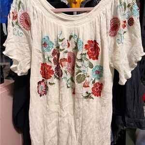 Sundance White Blouse with Red and Blue Floral Embroidery